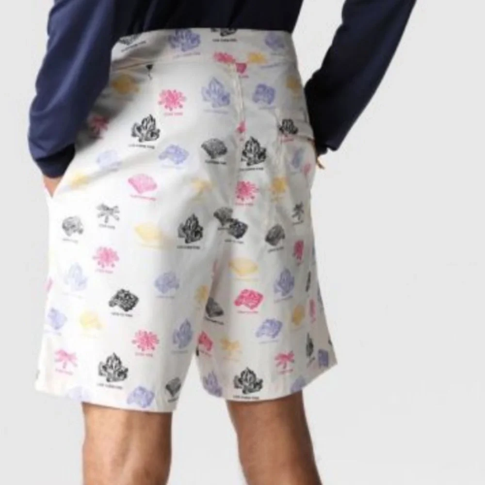 The North Face Class V Ripstop Boardshorts White Campfire Print Size 36 / Large